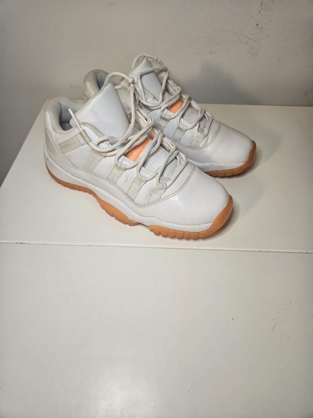 Citrus Jordan 11s Low - Picture 2 of 4